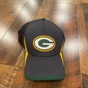 New Era gray 39THIRTY Cap Green Bay packers size medium large